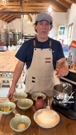 Egyszerű kifli recept — házi kifli lépésről lépésre