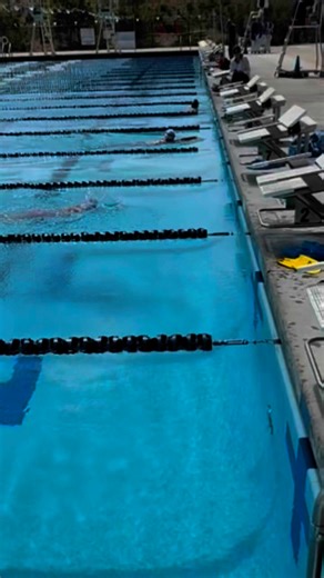 🚫 Stop doing open turns. Start spinning. The Race Club Spin Turn is faster, cleaner, and way more explosive 💥 Here’s how to do it right: ✅ Keep your chin tucked ✅ Spin your head to the side ✅ Keep your ear on the water ✅ Launch off the wall like a rocket 🚀 Ditch the drag. Master the spin. Leave your competition in the bubbles. #theraceclub #spinturn #turntechnique #swimmingtips #swimmingtechnique #swimfaster #swimcoach #swimtraining #swimstagram #swimsmarter #usaswimming #olympicswimming #swi