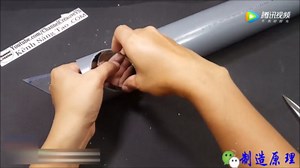 小伙用PVC管制作潜望镜，看完我也要回去做一个