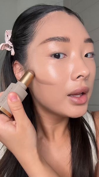 Achieve Sculpted Cheekbones with Cream Contour