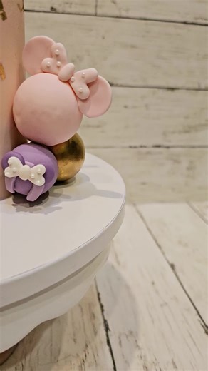 Minnie Mouse Custom Cake Design Ideas