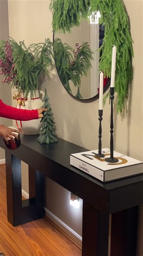 Christmas Console Table Decor 🎄✨ Elegant Holiday Styling Ideas