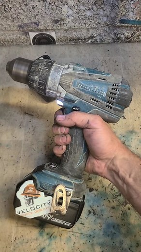 92K views · 4.7K reactions | Makita drill Repair. This cordless makita dho 458 has seen a lot of work. But it's not worn out just yet. All it needs is a new set of brushes and it fan keep on drilling. #makita #drill #Bosch #hammer #powertool #fix #repair #service #dismantle #brushes #broken | Deandohertygreaser | Facebook