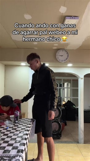 Risas y bromas: ¡Humor entre hermanos! 😂