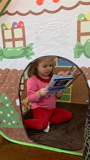 When the kiddos market Wonderbooks better than you can dream of...ask our staff about our Wonderbook collection (ages 3 to teen)! #leecountylibrarysc #LeeCountySC #bishopvillesc #kindergartenreadiness #wonderbooks | Lee County Public Library