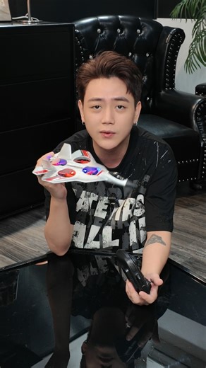 13K views · 196 reactions | Máy bay điều khiển có thể bay và nhào lộn #minhtrireviewcosaonoivay #minhtrireview #game #maybay #dochoitreem | Minh Trí Review | Facebook