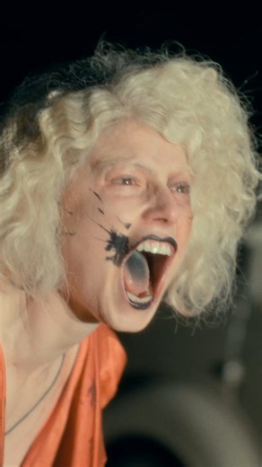 聽住啦！ ​ 即睇《#闇黑新娘》最新預告➤ bit.ly/TheBrideHKTrailer2 2026年3月 大銀幕相見 | IMAX特製拍攝 ​ ❥ 出爐金球影后 謝茜畢克萊 ❥ 金像金球得主 基斯頓比爾 ❥ 金像提名編劇導演 瑪姬佳蘭賀 ❥ 重塑科學怪人與新娘的經典故事 ​ #TheBrideMovie #MaggieGyllenhaal #JessieBuckley #ChristianBale | Warner Bros. Pictures