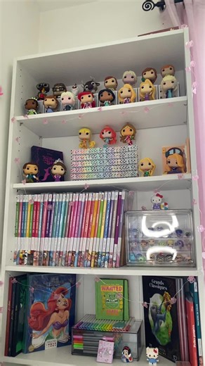 Tome Ghibli 1 - n•10 Temps: 3h40 Feutres: guangna languo tooli #coloriagesauxnumeros #ghibli #totoro #catbus #feutresacryliques