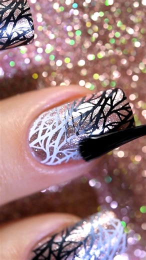 69K views · 1K reactions | Gradient nail art with a twist! ✨ #nails #nailart #nailtutorial | Sveta Sanders | Facebook