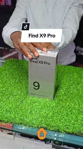 OPPO Find X9 Pro — 12/512GB, 6.78″ LTPO AMOLED, 200MP Camera