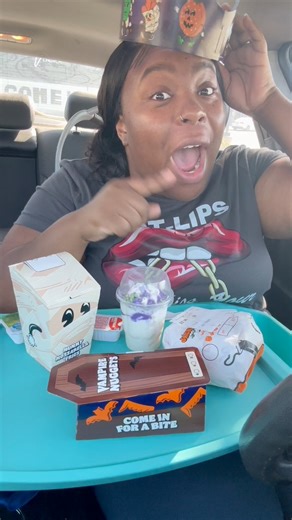 Trying the new Burger King Halloween Meal #fyp #burgerking #halloween #foodie #mukbang #milwaukeefoodie #foodblogger Burger King | Unapologetically Jae