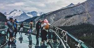 Awesome Alberta: Walk on clouds at Jasper's Glacier Skywalk (PHOTOS) | Daily Hive | Travel