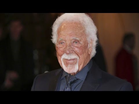 85 évesen Tom Jones végre elmondja az igazat Elvis Presley-ről