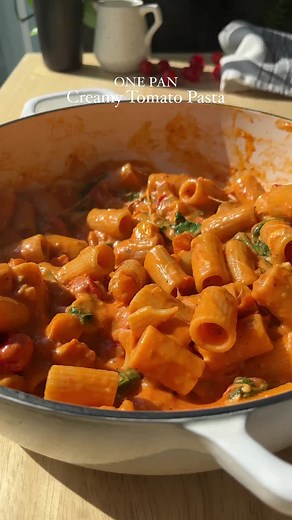 One-Pan Creamy Tomato Pasta Recipe
