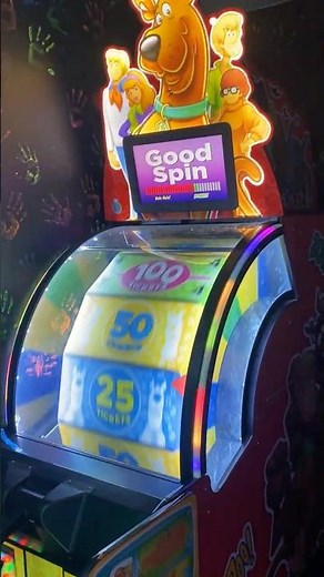 Playing The "SCOOBY-DOO" Wheel Arcade Game!