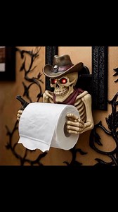 A beautiful cowboy skull themed toilet paper holder | Eternal Midnight