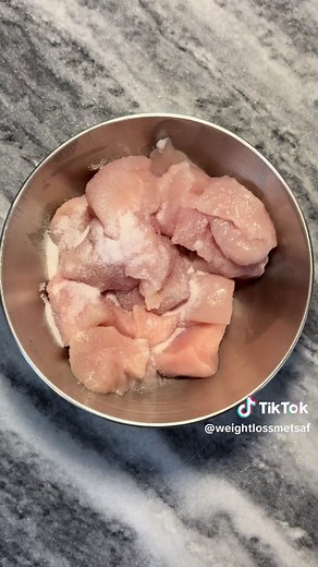 Mega salade met kip: Eiwitrijke maaltijd