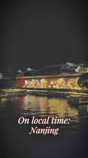 Nanjing’s Qinhuai River & Street Food | Fuzimiao at Night