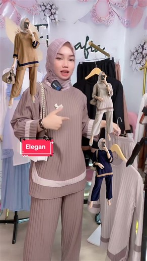 Elegan dan Modis: Live Hijab Setiap Jam 13.00