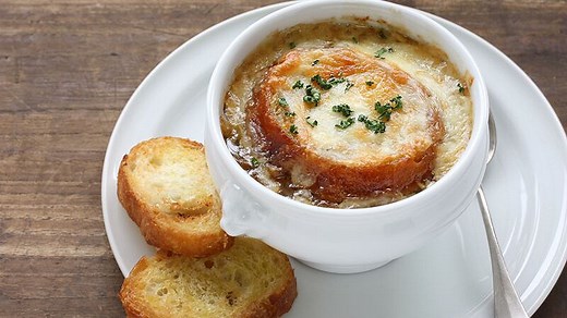 Soupe à l'oignon et croûtons bien croustillants de Philippe Etchebest