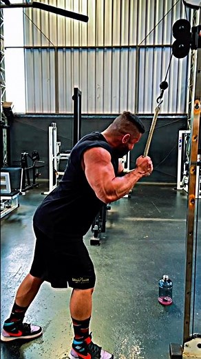 MOTIVAÇÃO ME LEVA, MAS É A DETERMINAÇÃO QUE ME FAZ VENCER TODAS AS LUTAS - Motivação Bodybuilding