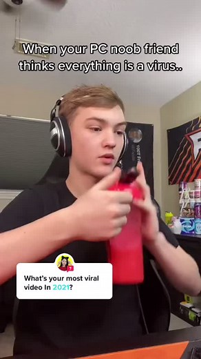 Throwback Gaming Meme Featuring PC Noob