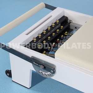 [Hot Item] Pilates Equipment for Ladies Private Label Pilate Machine Box White Studio Jump Board Pilates Reformer Machine Beech Wood Pilates Reformer