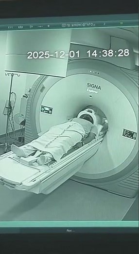“MRI Machine in Action: Patient Scan Footage”