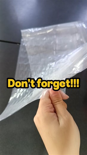 SUMOPACK on Instagram: "【易碎物品救星！手滑都不怕】😆🛡️ 💨 打包陶瓷、玻璃、易碎物品时最怕什么？ 当然是破！碎！掉！😱 别担心～气柱袋（Inflatable Air Column Bag） 让你轻松解决打包难题👇 ✅ 超强防震防摔，掉地都不怕碎 ✅ 自动充气成型，使用方便又快速 ✅ 可重复使用，环保又省钱 ✅ 包装后美观整齐，提高品牌专业度 ✅ 一袋多用！陶瓷、红酒、电器都适用 💡小贴士：充气时要记得夹住另一端的气孔哦～ 气柱才会更饱满，防护力更强！ 📦 想要更安全的打包方式？ 马上私讯SUMOPACK，让我们帮你包装每一份心意❤️ 📲 https://wa.link/5p1tcz #Sumopack #气柱袋 #充气袋 #防震包装 #易碎品保护 #打包神器 #包装用品 #马来西亚包装 #充气膜 #防护袋 #InflatableAirColumnBag #AirColumnPackaging #ProtectFragileItems #PackagingMalaysia #EcommercePackaging #SumopackMalaysi