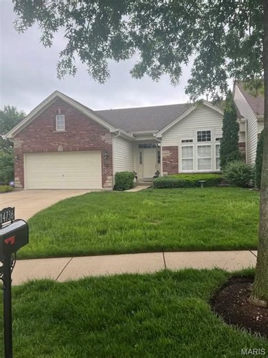 14736 Thornbird Manor Pkwy, Chesterfield, MO 63017 - MLS 26025967 - Coldwell Banker