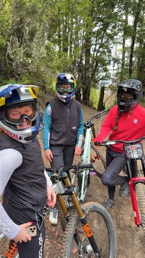 Pinkbike on Instagram: "That’s one way to start the day 😤 Starting off the day right with @fergyferg__ @graceyhemstreet and @jessblewitt_ stomping the first gnarly features"