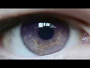 Slow motion natural purple eyes // Ojo violeta natural