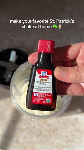 DIY Peppermint Extract Recipe