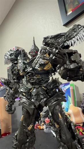 Transformers Battle: Megatron vs Grimlock