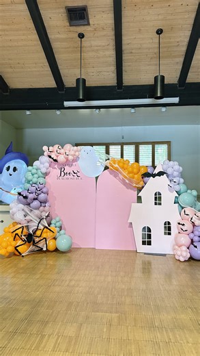 What a spook-tacularly perfect theme for a baby shower — especially for Halloween! 🧡🎃👻 #HalloweenBabyShower #SpooktacularCelebration #BabyOnTheWay #FallBabyShower #BooToBaby #LittlePumpkin #OctoberBaby #BalloonsAndBlooms #EventStyling #HalloweenTheme #CuteAndCreepy #SweetAndSpooky #SeasonalCelebration #FallVibes #BabyShowerGoals #EventDesign #StyledByMonica #BooBabyShower | balloonsandbloomsbymonica