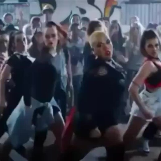 WHEN YOU KNOW!! BAD B×TCH CREW ARE ALL ORIGINAL!! SHAKING UPPPPP!!! ALL THE IMPOSTERS !!! KILLING THEIR FLOW!! STEALING THEIR SHOW!!! BOMB!! BOMB!!BOMB!!BOMB!! BOOOMMM!!!!