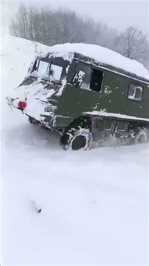 pinzgauer snow
