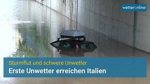 12K views · 273 reactions | Sturmflut und schwere Unwetter⛈ in Italien Am Sonntag kam es bei Napoli und Terracina zu schweren Unwettern und einer Sturmflut. Das Wetter LIVE verfolgen: ➡ https://www.wetteronline.de/regenradar #WetterOnline #Wetter #Unwetter #Sturmflut #Italien #Überflutung | WetterOnline | Facebook