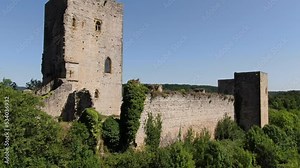 Drone Château de Puivert, 11230 Puivert France, château cathare, dans l'Aude aux marches de l'Ariège
