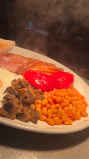 The perfect breakfast.. Breakfast & lunch menu served all week! All day breakfast every Saturday served until 2:30pm🍳 | Linden Tree Tea Room