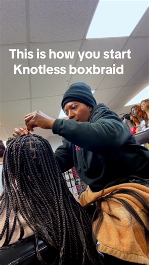 Knotless box braids can transform your look—here’s how to create them effortlessly. #KnotlessBraids