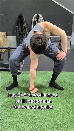 Day 345 of working out until I become an Anime protagonist, bald for Saitama cosplay at 1000 subs!