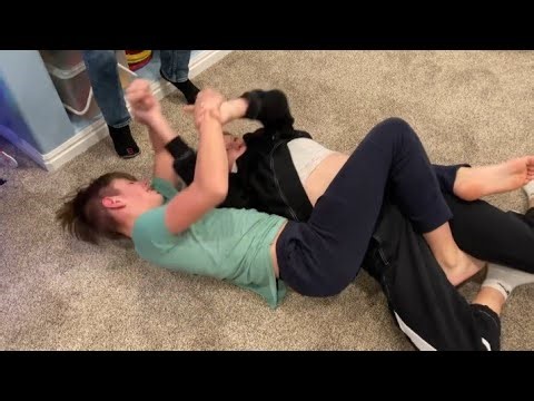 BOY CAN’T ESCAPE 😲 GIRL DOMINATES MATCH #bjj #nogi #jiujitsu #wrestling