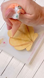 2.9K views · 326 reactions | A simple coral colored sea shell cookie...