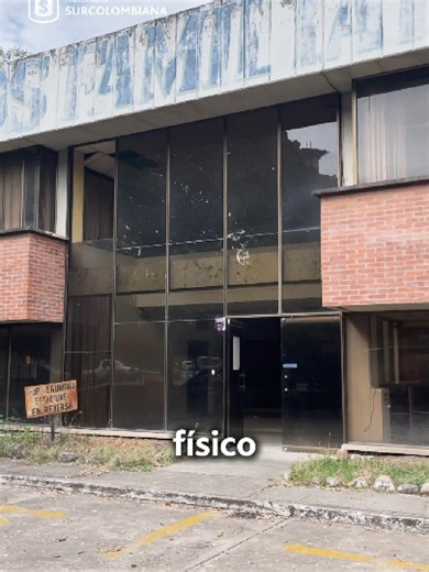Un gran paso para la Universidad Surcolombiana: el predio del futuro ya es una realidad. 🏫🧐 El Consejo Superior Universitario oficializó la entrega del lote adjudicado por la SAE para consolidar el Parque Científico, Tecnológico y de Innovación del Surcolombiano (PCTIS). Este espacio será el epicentro del desarrollo investigativo y tecnológico, fortaleciendo los siete centros de investigación de la institución. Déjanos en los comentarios tu apoyo para esta gran logro que hoy celebra esta casa 