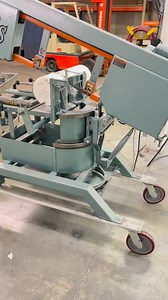 Now that’s a band saw! Ellis 2000. https://vokslyte.com | Michael Grossman