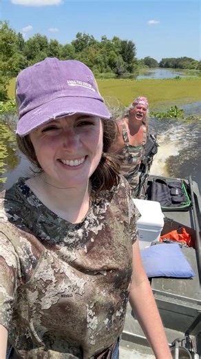 Baiting lines! Swamp People Season 17 airs January 7 at 8/7c on History Channel. #alligator #louisiana #swamppeople | Anna The Archer