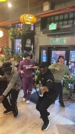 Family Reunion Night 🍕 ( @ Underground Pizza Co) #undergroundpizzaco #familyreunion #returnofthemack