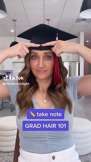 Don't make the mistake of wearing your #graduation cap the wrong way! I promise this will look WAY better! Roll call: tag someone who is graduating this year! 🎓 #graduation #grad #graduationhair #congratsgrad #gradstyle #college #highschool