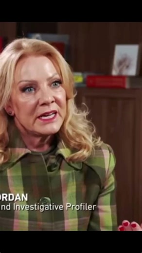 Dr. Casey Jordan Analyzes Stabbing Scene